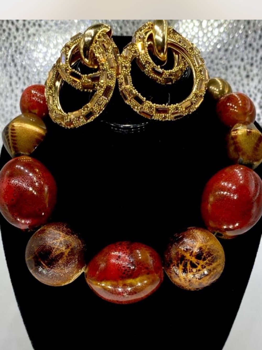 Chunkeeey *** Statement ^^^ Hoop Earrings / Beaded Necklace * Polished Classic